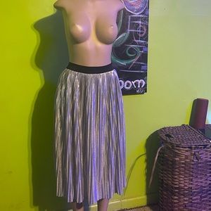Plus Size Metallic Accordion Skirt